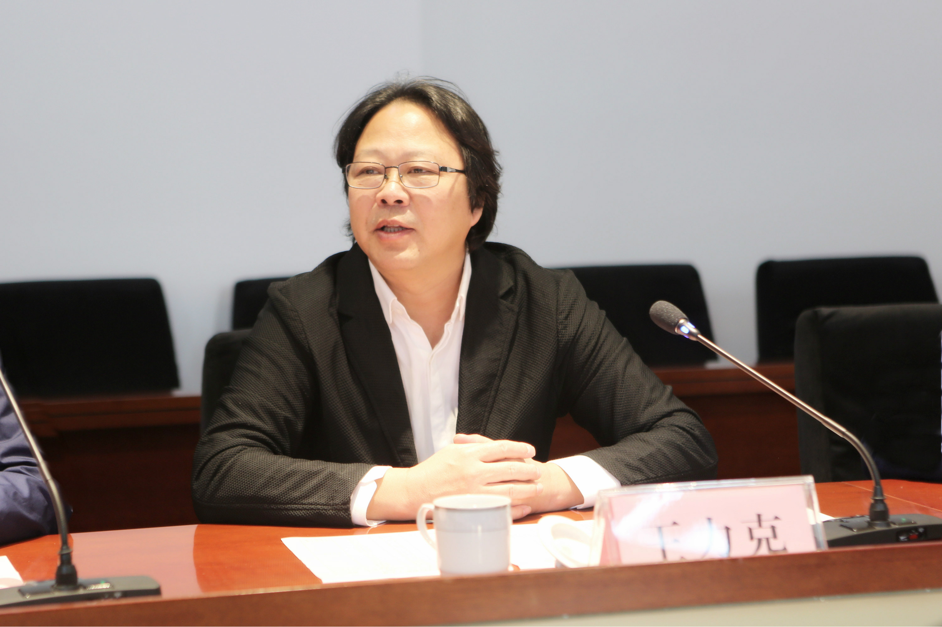 集團(tuán)與山藝聯(lián)合辦學(xué)新進(jìn)展：電影學(xué)院新聘院長書記到崗上任