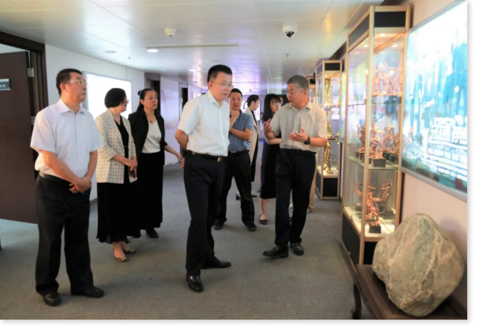 山東省廣播電視局領(lǐng)導(dǎo)到山東影視傳媒集團(tuán)開展專題調(diào)研 山東省廣播電視局領(lǐng)導(dǎo)到山東影視傳媒集團(tuán)開展專題調(diào)研