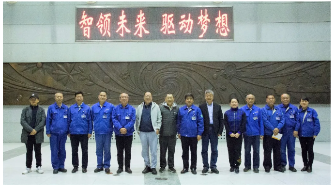 《闖關(guān)東》原班人馬十二年之后再聚首 打造史詩工業(yè)長卷《老工人》